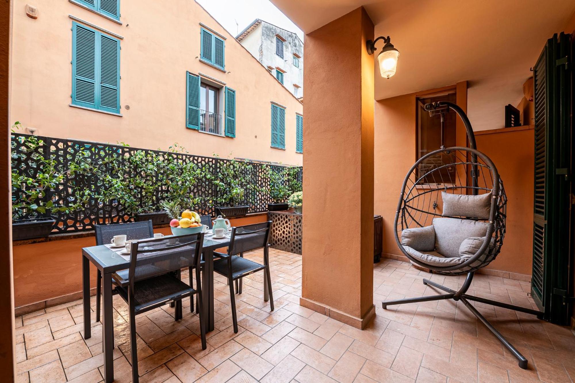 "Once Upon A Time" Cherubini Palace Thematic Apartments Free Parking Firenze Kültér fotó